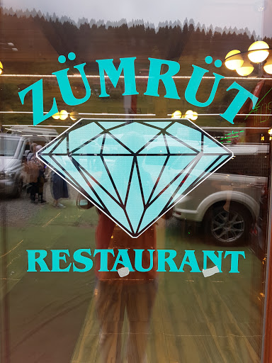 Zümrüt Cafe Patisseri
