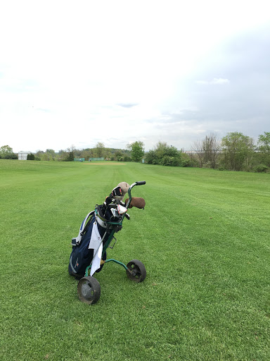 Public Golf Course «West Hills Par-3 Golf», reviews and photos, 571 Moon Clinton Rd, Coraopolis, PA 15108, USA