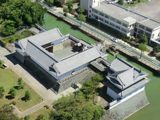 駿府城東御門