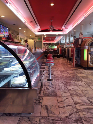 Hamburger Restaurant «Diner of Los Gatos», reviews and photos, 235 Saratoga Los Gatos Rd, Los Gatos, CA 95030, USA