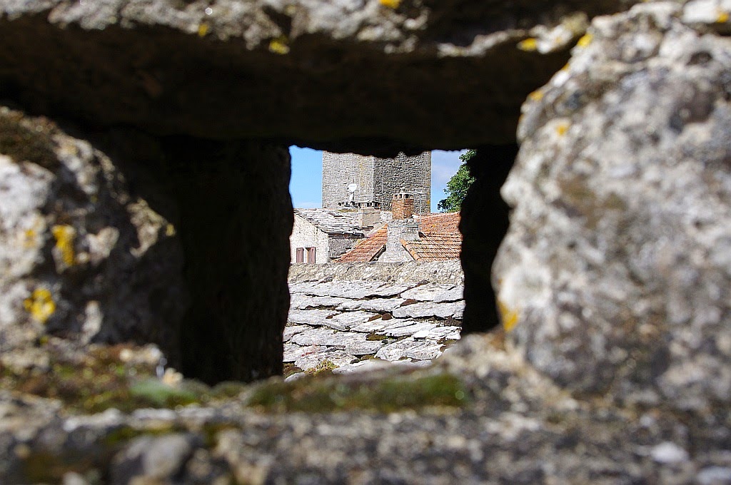 Старые стены: замки, крепости, дома (фото)