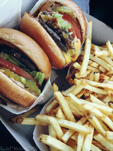 Hamburger Restaurant «In-N-Out Burger», reviews and photos, 641 Leavesley Rd, Gilroy, CA 95020, USA