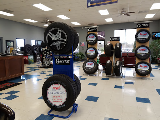 Tire Shop «Gateway Tire & Service Center», reviews and photos, 2365 Smithville Hwy, McMinnville, TN 37110, USA