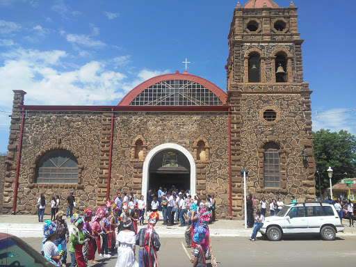 Catedral Sagrado Corazon de Jesus, Calle 1 no 102, Centro, 31940 Madera, Chih., México, Institución religiosa | CHIH