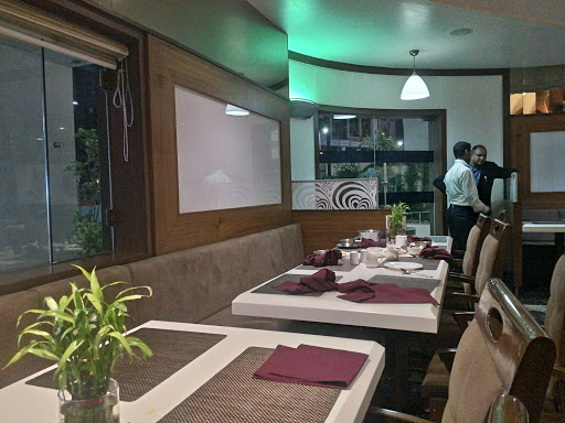 Saffron Restaurant, 603, Airport Rd, Komal Nagar, Mayur Nagar, Jamnagar, Gujarat 361006, India, Restaurant, state GJ