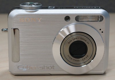 Sony Cyber-shot DSC-S700