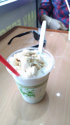Agha Juice & Cafe
