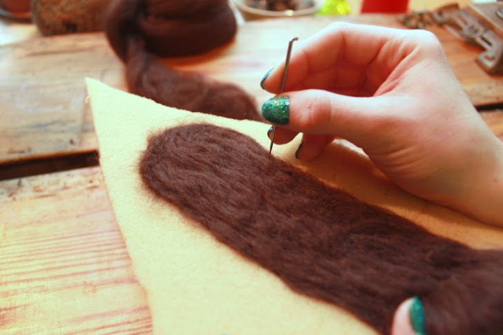 how to make the tail with felt