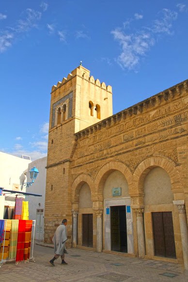Visitar KAIROUAN e aprender a conturbada história do Islão | Tunísia