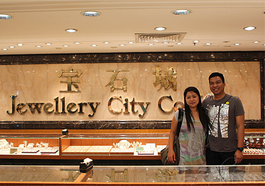 Hongkong City Tour: Jewelry Factory - Mommy Peach