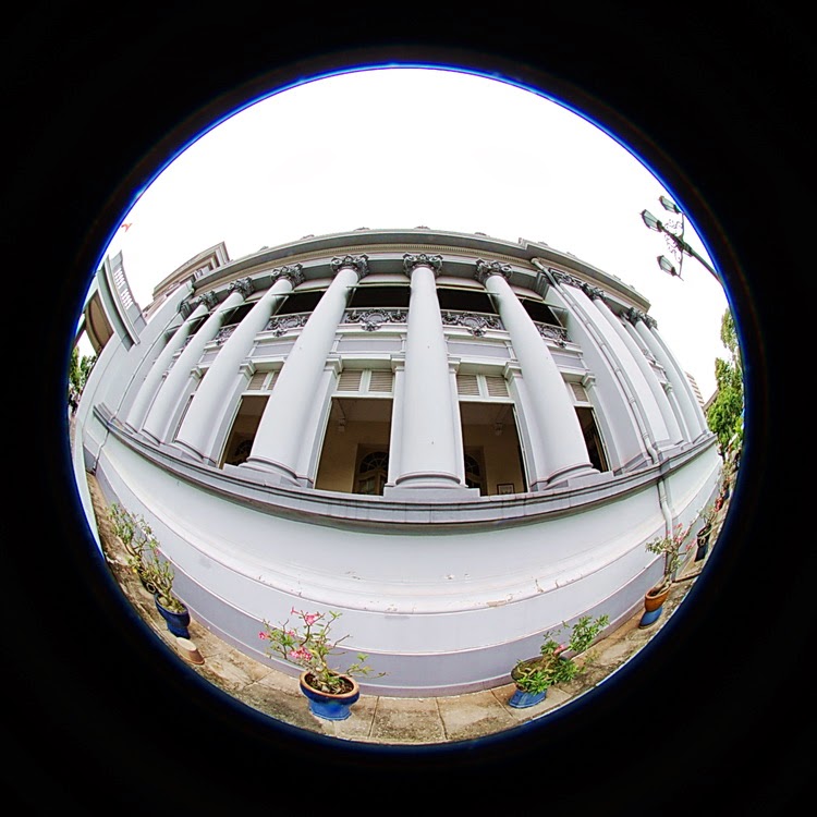 Test nhanh Sigma 4.5mm F2.8 EX DC HSM Circular Fisheye tinhte_fisheye_1g.
