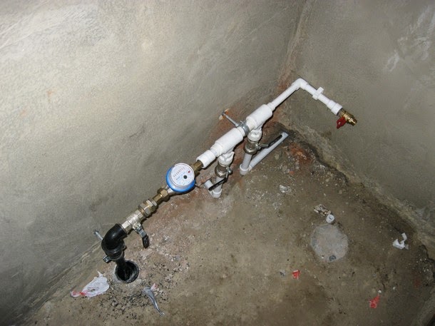 узел ввода водопровода в частный дом