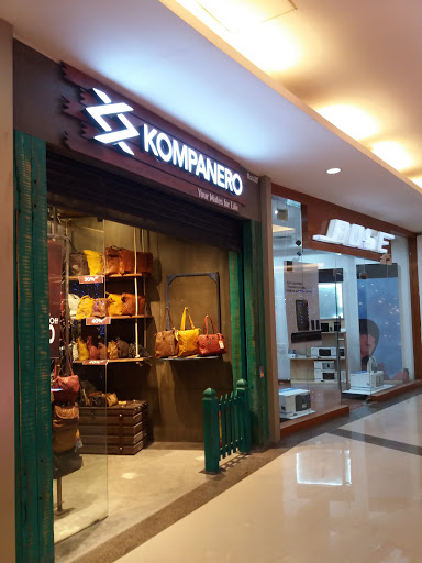 The Bose Store, F-19, 1st Floor, Inorbit Mall, Apiic Software Layout, Madhapur, Hyderabad, Telangana 500081, India, Video_Equipment_Shop, state TS