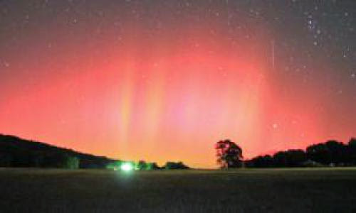 Rare And Spectacular Northern Lights Go South Photo