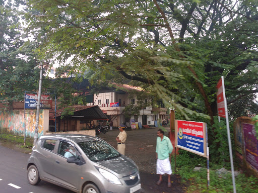 Kottayam East Police Station, Collectorate Rd, Kanjikuzhi, Kottayam, Kerala 686002, India, Police_Station, state KL