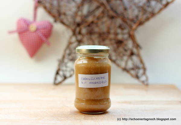 Weihnachtsgeschenke aus der Küche: Erdnusscreme mit Ahornsirup ...