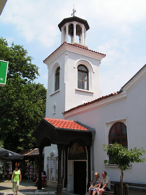 Созпол. Церковь в парке