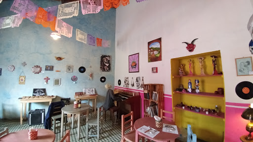Santo Café, Sur 2 151, Centro, 94300 Orizaba, Ver., México, Restaurante occidental | VER