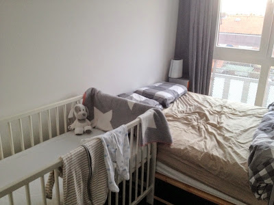 Klein wonen met een baby – iooon.nl Woonkamer kleine baby