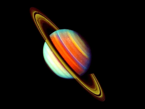 Saturn, False Color, from Voyager 2, 1981.jpg