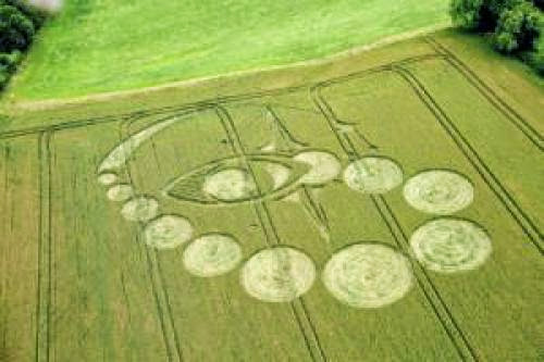 Un Nuevo Crop Circle Ilustra La Salida De Venus De La Constelacion De Tauro