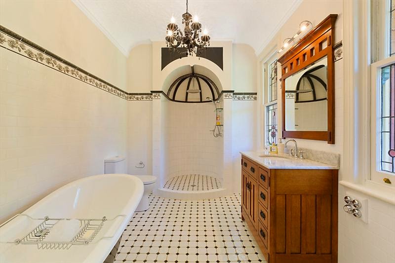 Another beautiful Federation bathroom, complete with marble wash stand and period tap ware. What a beautiful frieze and exquisite shower nook.
