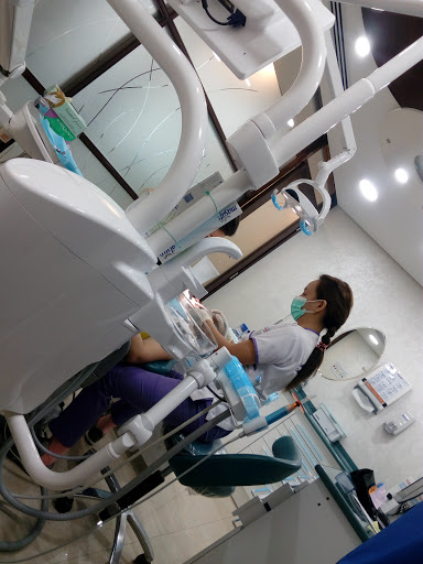 Arwa Dental Clinic, Al Wahda Building, Port Saeed - Dubai - United Arab Emirates, Dental Clinic, state Dubai