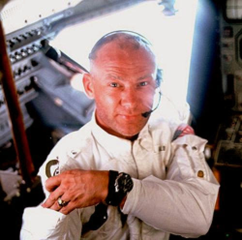 Buzz Aldrin To Reveal Alien Encounter On Syfy Special