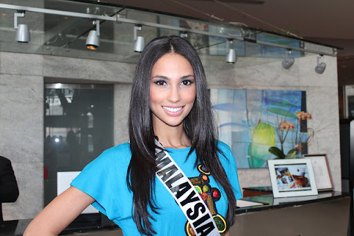 ๑۩۞۩๑ Miss Universe 2011 Official Topic Updates... - Page 21 Malaysia2