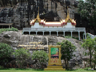 Wat Phra Phutthachai