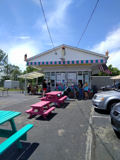 Ice Cream Shop «Terry Family Ice Cream Shoppe», reviews and photos, 129 W High St, London, OH 43140, USA