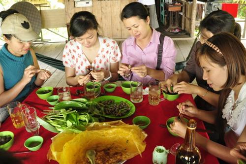 Cùng khám phá “ốc gạo” Cồn Phú Đa - Bến Tre Banhxeoocgao