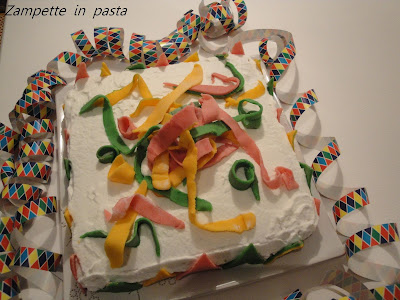 Torta colorata per Carnevale - Torta allegria
