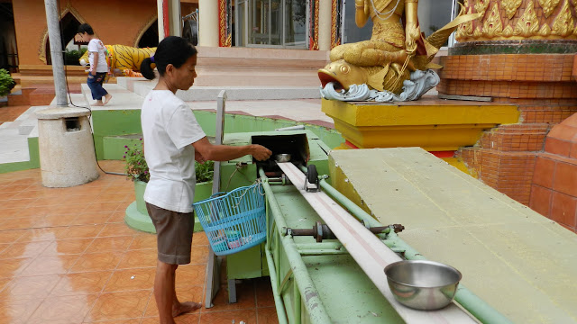 Blog de voyage-en-famille : Voyages en famille, Kanchanaburi : encore des temples...