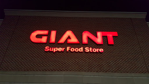 Grocery Store «Giant Food Stores», reviews and photos, 3301 E Trindle Rd, Camp Hill, PA 17011, USA