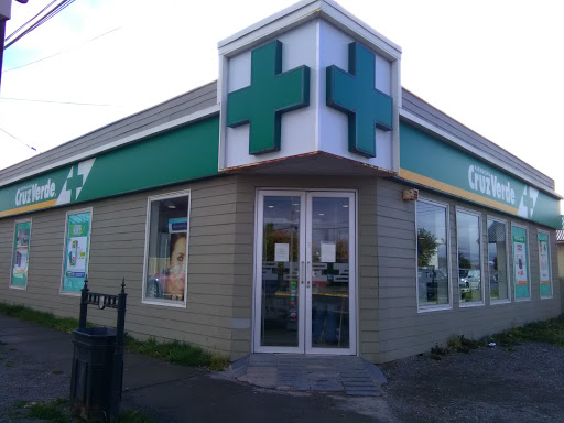 Farmacia Cruz Verde, Zavattaro, Porvenir, Región de Magallanes y de la Antártica Chilena, Chile, Salud | Magallanes y La Antártica Chilena