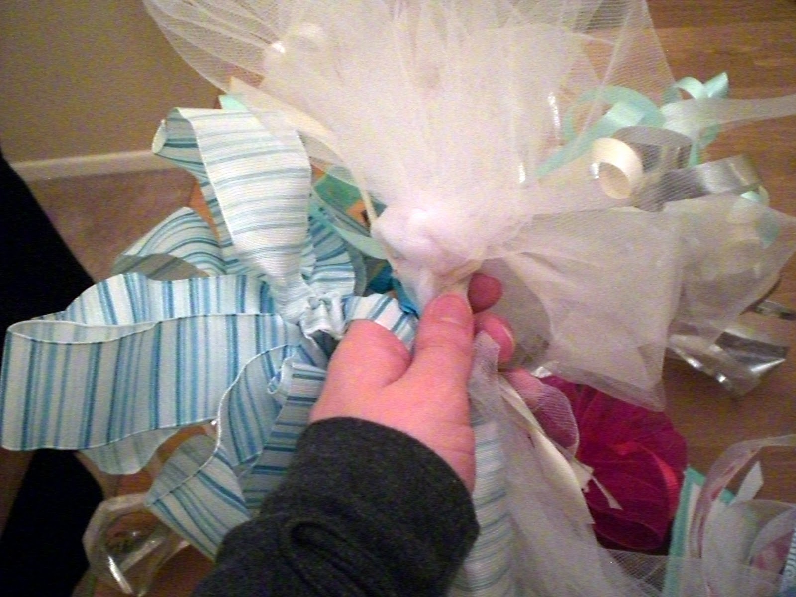 How to make a bridal shower bow-bouquet! Easy steps!