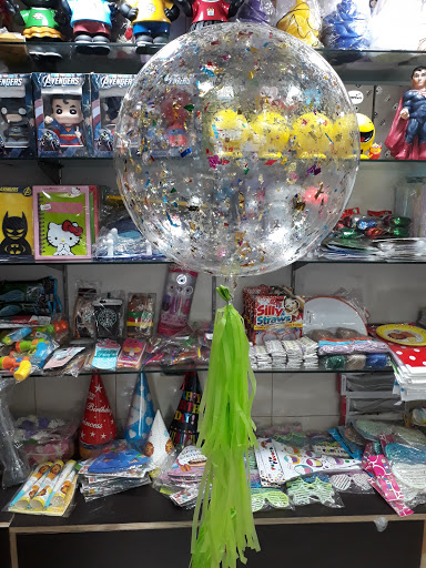 Balloons, 24, Ray Street, Ground Floor, Bhowanipore, Near Elgin Road, Kolkata, West Bengal 700020, India, Party_shop, state WB