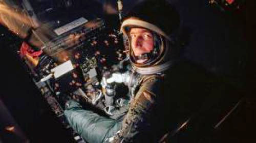 Scott Carpenter One Of Nasa First Astronauts Dies At 88