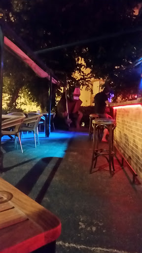 Le Santa Maria Pub