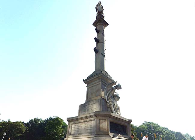Una columna rostral en Nueva York: El monumento a Colón. p70209