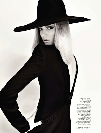 Vogue Rusia - agosto 2011 - Daria Strokous 