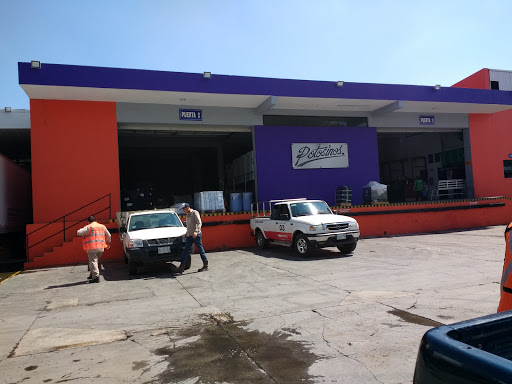 Potosinos, Av. Acceso Nte. 280, Tlaxcala Barrio de Tlaxcala, 78038 San Luis, S.L.P., México, Servicio de transporte | San Luis Potosí