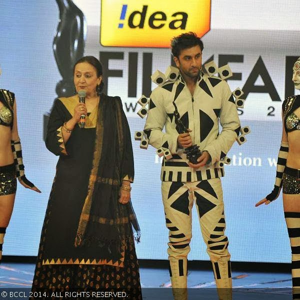 Dolly Ahluwalia won the Best Costume award for the movie Bhaag Milkha Bhaag at the 59th Idea Filmfare Awards 2013, held at the Yash Raj Studios in Mumbai, on January 24, 2014.