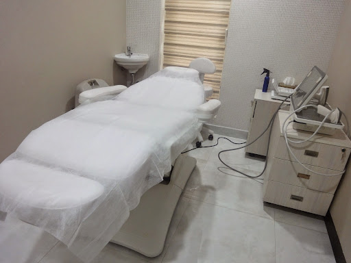 Aanya Skin Clinic | Dermatologist in Chennai, 11/3 seethammal extn, 2nd main road ,, Alwarpet, Chennai, Tamil Nadu 600018, India, Skin_Care_Clinic, state TN