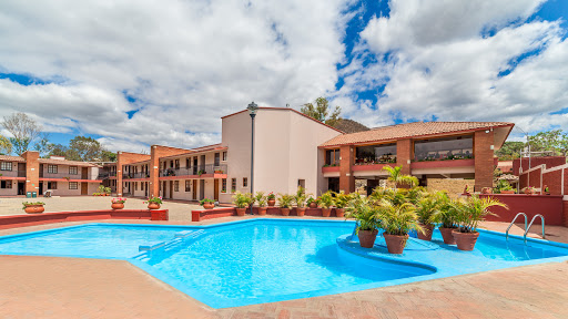Villas del Sol Hotel & Bungalows, Carretera Internacional, Km. 487, Santa Rosa Panzacola, 68039 Oaxaca, Oax., México, Alojamiento en interiores | OAX