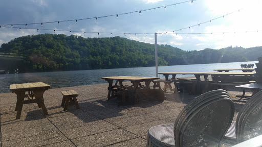 Restaurant «Blue Water Grille», reviews and photos, 864 Floating Mill Rd, Silver Point, TN 38582, USA