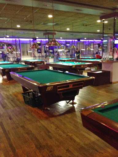 Sports Bar «Park Billiards Cafe and Sports Bar», reviews and photos, 2020 White Plains Rd, Bronx, NY 10462, USA