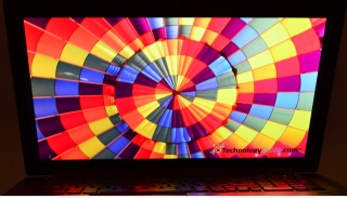 HP EliteBook 8770w skärmen framåt