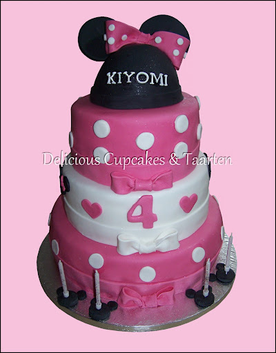 Stapeltaart Minnie mouse.jpg